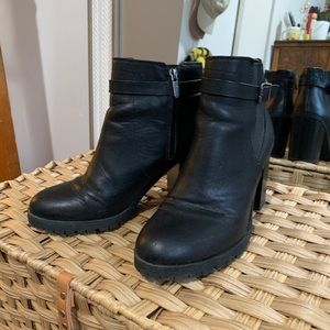 Circus by Sam Edelman Black Heeled Booties size 10